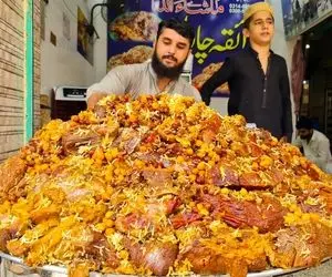غذای خیابانی ؛ طبخ هیجان انگیز 700 کیلو کابلی پلوی طلایی تو خیابون های پاکستان