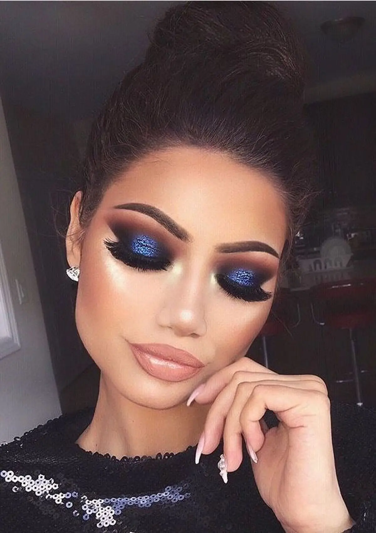 youtube-in-2020-blue-eye-makeup-blue-makeup-dress-makeup-1