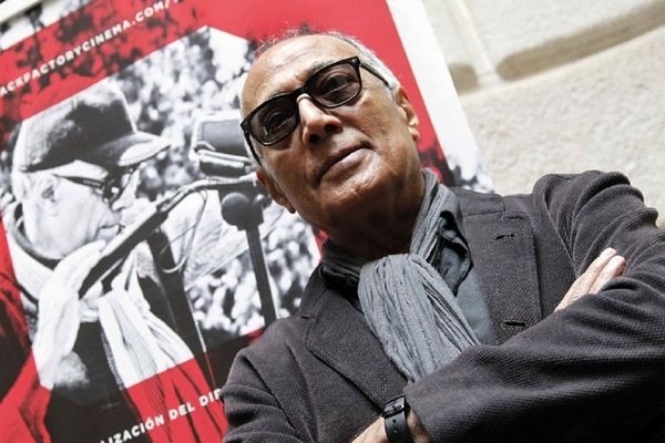 پنج سینمایی خارق العاده با عباس کیارستمی که مو به تنت سیخ میکنن؛ اینا هرگز قدیمی نمیشن!