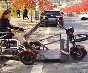 معماری خلاقانه؛ موتور 3چرخ ساختن با ویلچر سوار میشن دیگه لازم نیست ویلچرو بذارن صندوق