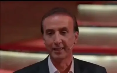 سوتی خندان؛ واکنش جالب حیاتی به سوتی تاریخی به سفر قطر کرد؛ نیما و رویا پاچیدن