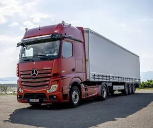 بررسی کامیون مرسدس بنز اکتروس نسل سوم در ایران