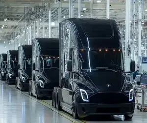 دنیای خودروسازی؛ تحول حمل‌ونقل با ۵۰,۰۰۰کامیون Semi سود ۴برابر و هزینه ۶۰٪کمتر تا۲۰۲۶