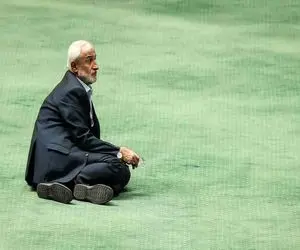 الیاس نادران گفت: استعفا دادم، چون مجلس پادگان شده!