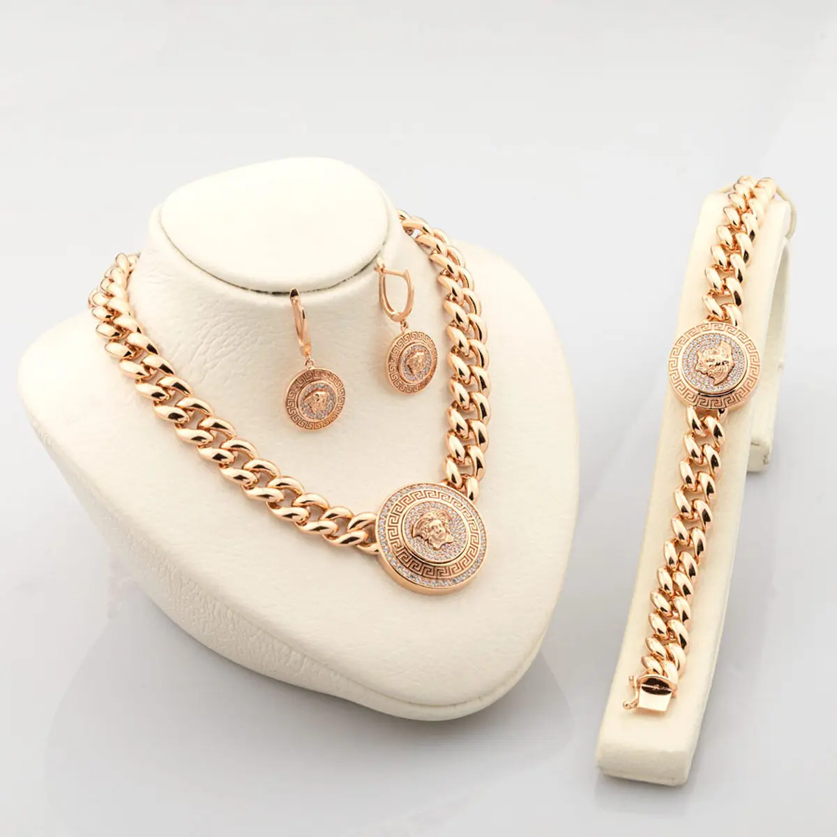 سرویس طلاهای جدید