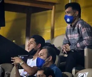 چه کسی به استقلالی معترض بلیت داده بود؟