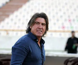 علت دیدار فتح‌الله‌زاده و ساپینتو در کمپ استقلال چه بود؟