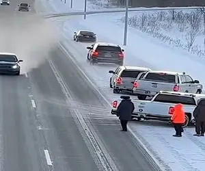 تصادف تلفاتی؛ زمین لیزه ماشینه لیزید خورد به آقاهه دور شمسی قمری زد