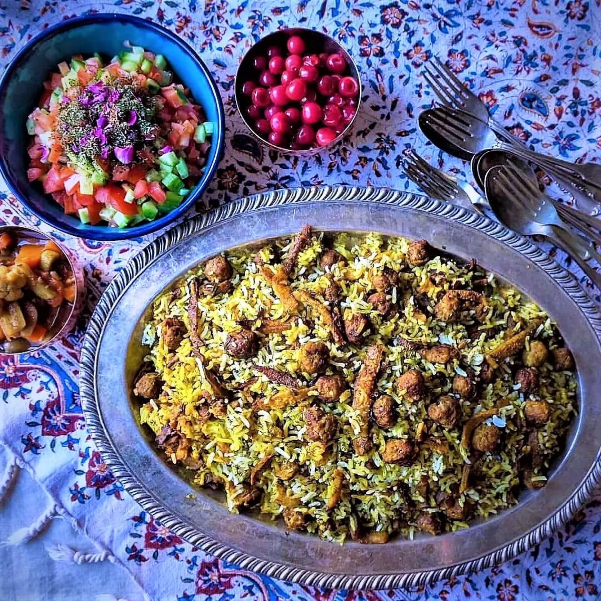 طرز تهیه کلم پلوی شیرازی به همراه ترفند گرفتن بوی بد کلم / دستور پخت سریع و راحت