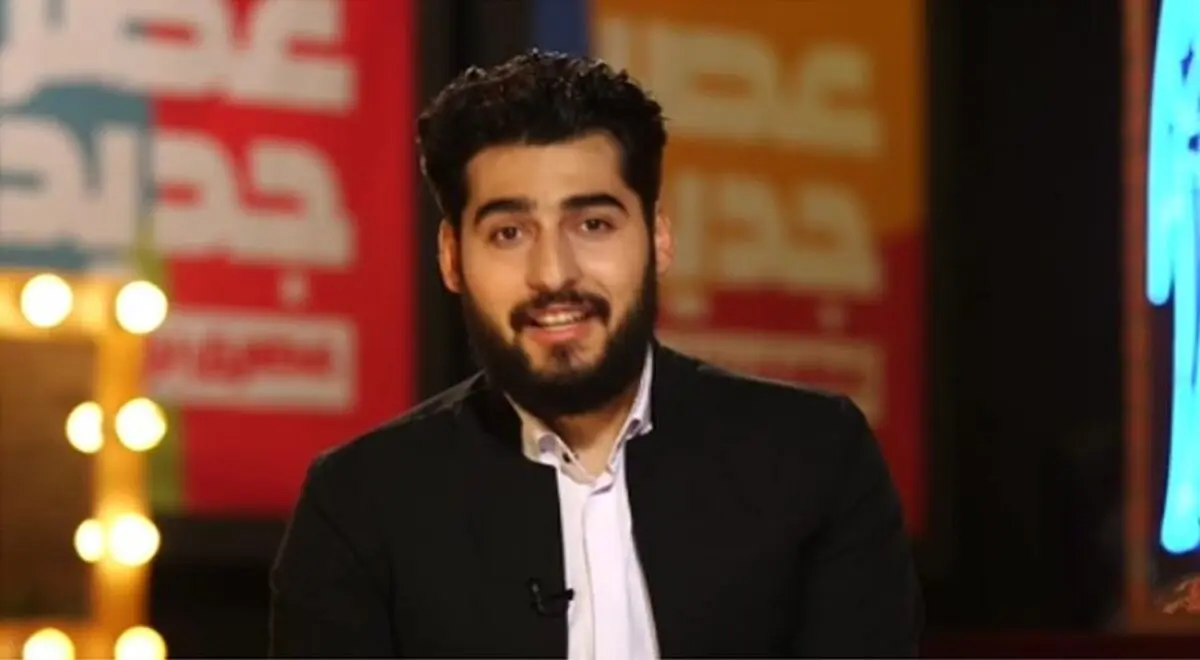 (ویدیو) اجرای محمد پرویزی در عصر جدید؛ استقبال چشمگیر از آواز خوان کُرد