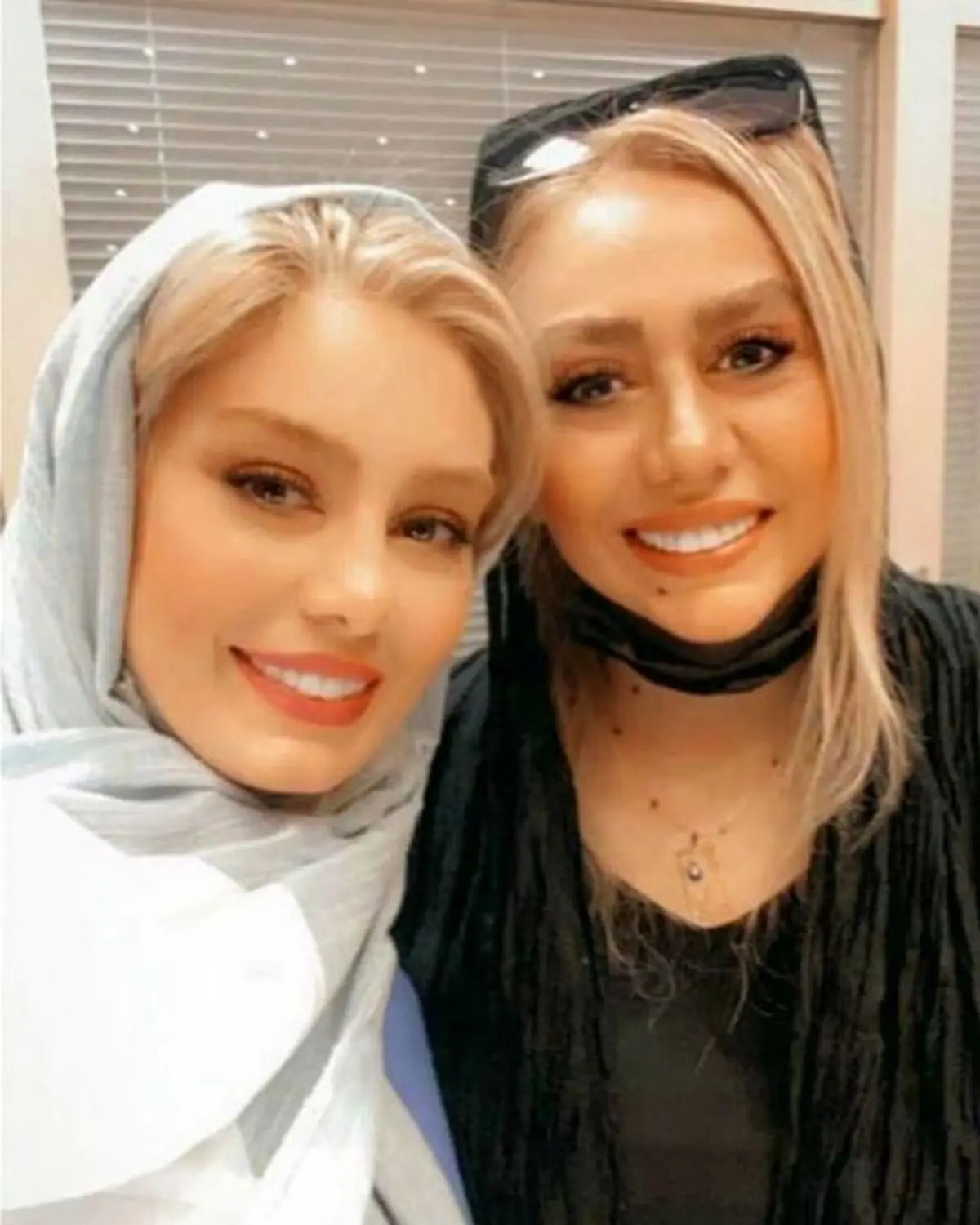 شباهت عجیب سحرقریشی ومادرش + عکس