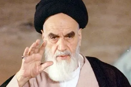 سفر به ایام قدیم سال 1338؛ امام خمینی (ره) در کنار همسر گرانقدرشان در میانسالی