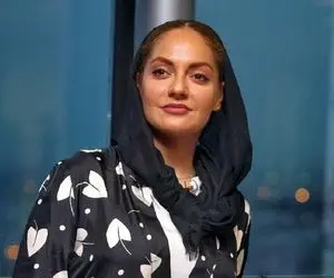 تیپ جدید و سفید مهناز افشار با دامن توری نازک!