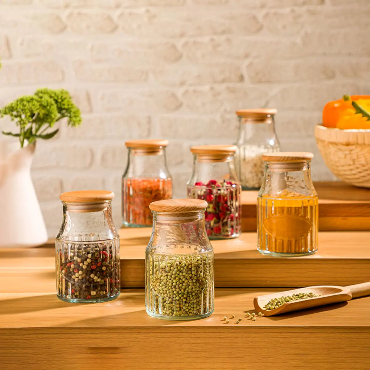 جا-ادویه-شیشه-ای-230-میل-درب-چوبی-لیمون