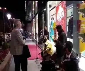 آواز خیابانی؛ ببیند آقایی که بمب انرژی چطور با بند موسیقی تو تهران کنسرت راه انداختن 