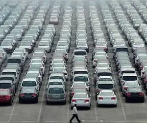 خاک خوری 8 هزار خودرو در گمرکات