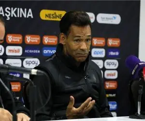 فشار هواداران، مسیر مذاکرات استقلال را عوض کرد