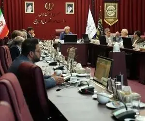 اتباع خارجی در قبال سپرده‌گذاری یا سرمایه‌گذاری اقامت می گیرند