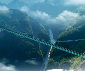 از ارتفاع برج میلاد سکته میزنی؟ باز هم چین گل کاشت این پل معلق تو دره دوبرابر قد داره