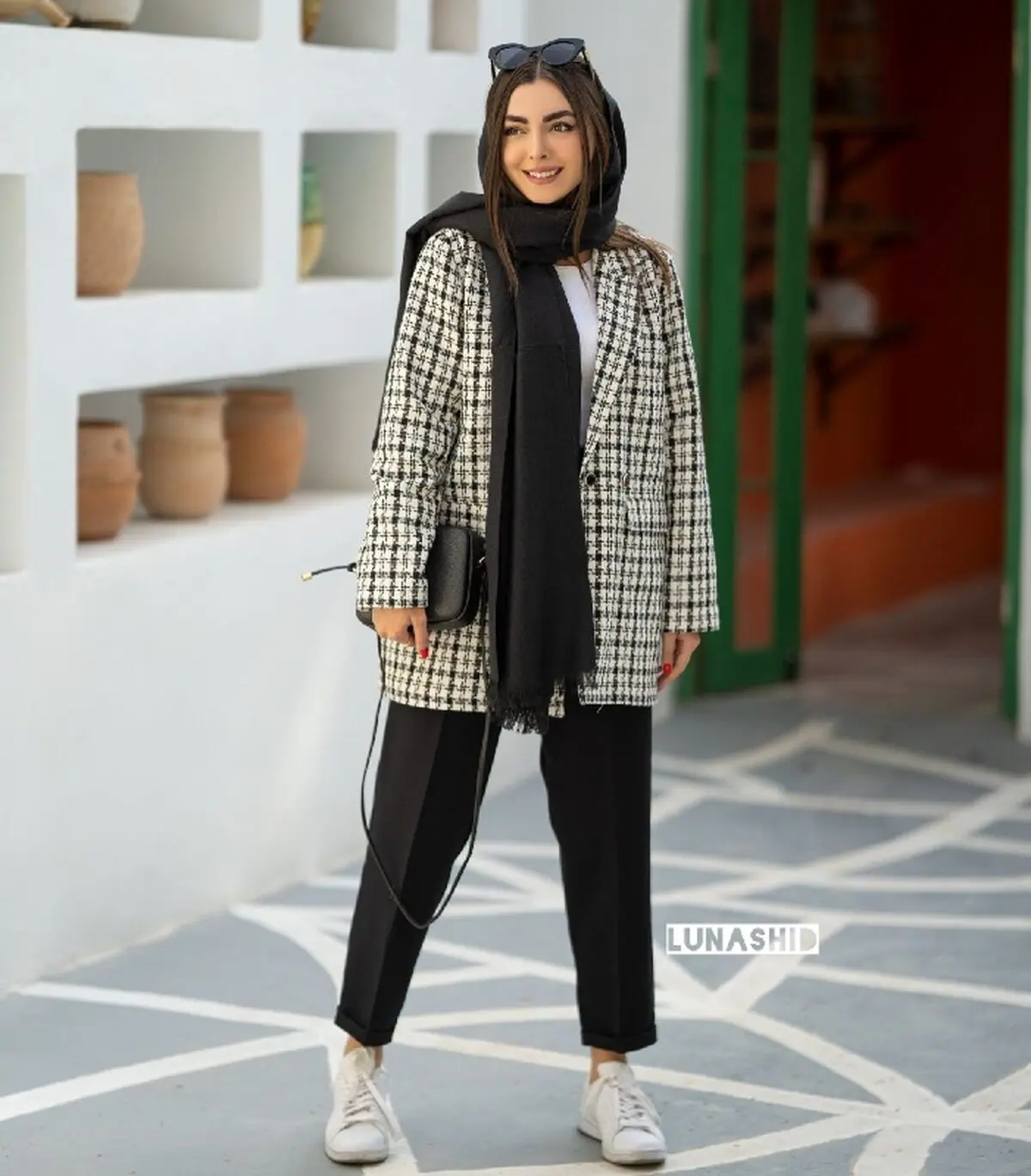 مانتو جناغی سیاه و سفید