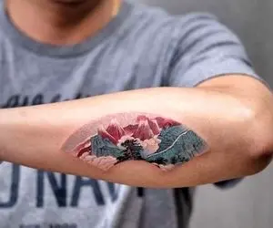 خالکوبی های رنگی و برجسته توسط یک هنرمند 