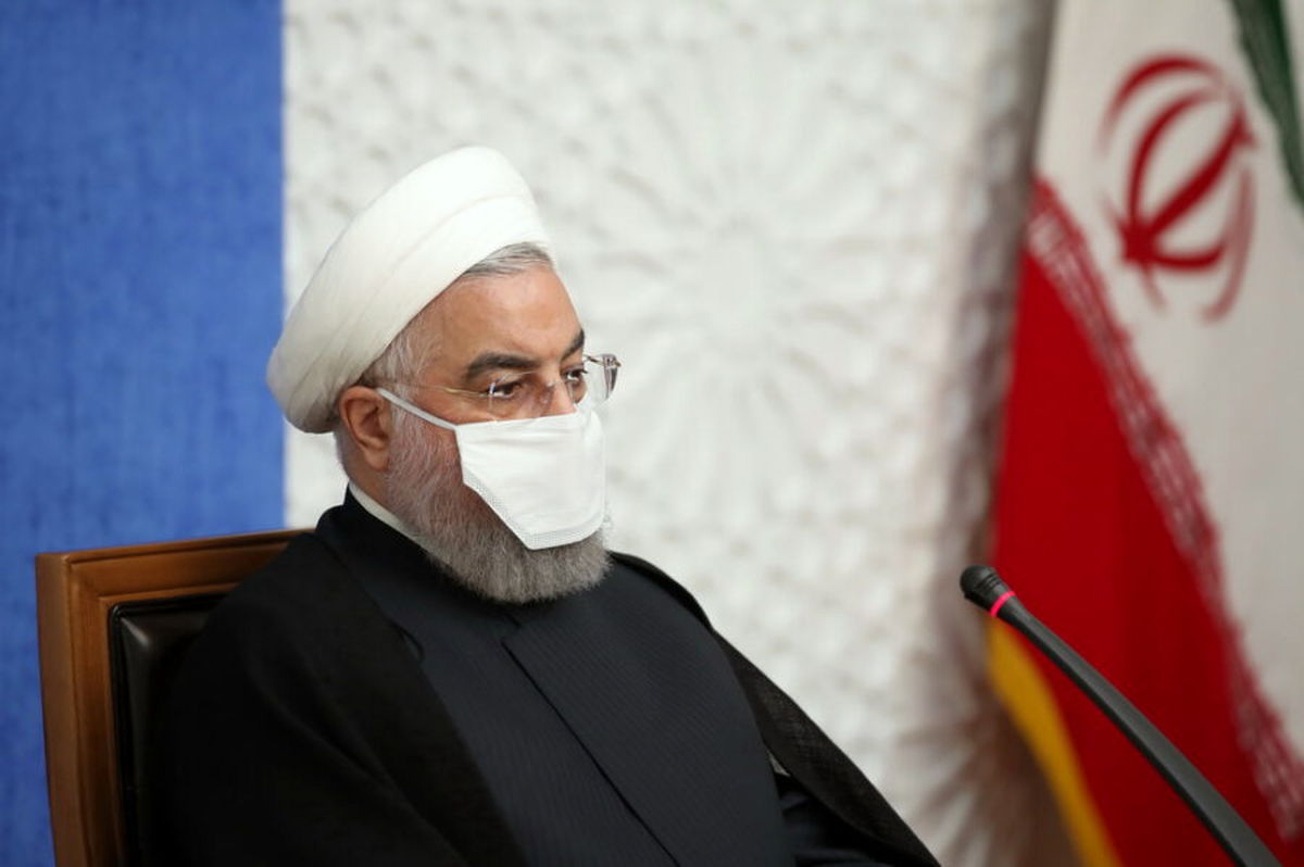 ماسک عجیب روحانی در جلسه هیئت دولت جنجالی شد! + تصاویر