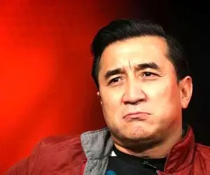 اظهارات جدید خداداد عزیزی درباره قهرمانی تراکتور