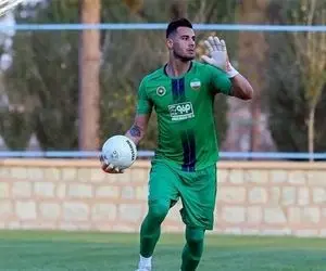 پس از حرکت جنجالی دروازه بان سپاهان محروم شد