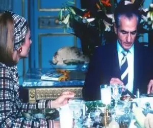 سفر به ایام قدیم سال 1330؛ استایل لاتی پر فرح رو دوچرخه در دوران جاهلیت