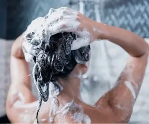 (عکس) این دو برادر تهرانی زنان لخت را در حمام دید می زدند!