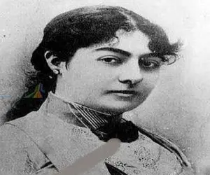 سفر به عصر قاجار؛ تصویری از انیس‌الدوله زیباترین زن حرمسرای قاجار با ملاک های زیبایی