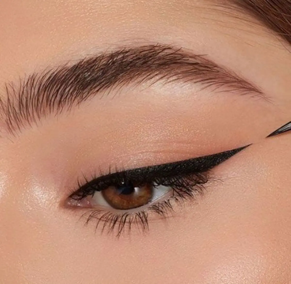 خط چشم مناسب چشم های حساس