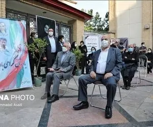 عیسی کلانتری مجدداً نحوه نشستنش را تکرار کرد!