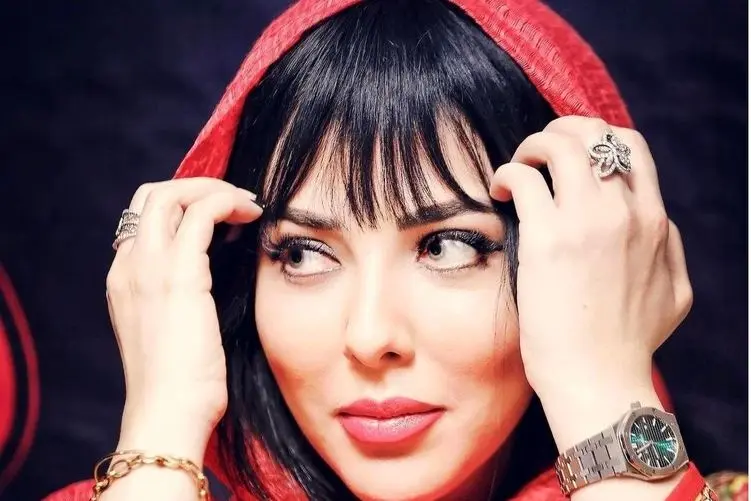 آواز شاد؛ جلوی مریم مومن واسه لیلا اوتادی عاشقانه خوندن لپاشون سرخ شد