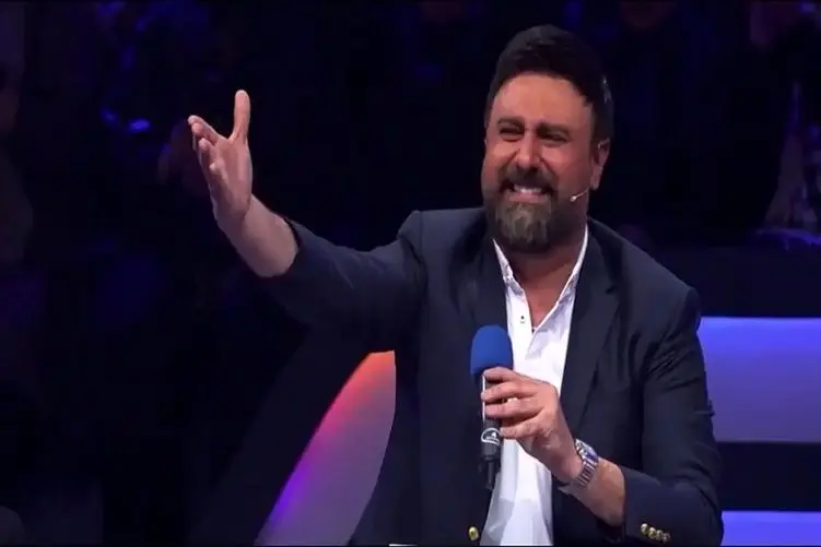 آواز احساسی؛ علیزاده کنسرتو سپرد به بهنام بانی انقد خوب خوند همه تماشاچیا همراهی کردن