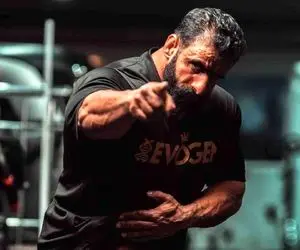 رجز خوانی هادی چوپان در مستر المپا/ امسال مثل کویر خشکم همه خشک بیان وگرنه بد میسوزن 