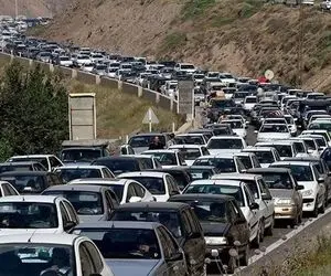 آخرین وضعیت جاده های کشور؛ ترافیک سنگین در آزادراه تهران - شمال