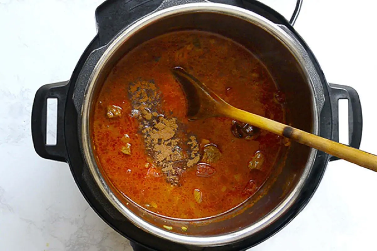 بار گذاشتن خورشت قیمه