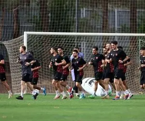 ترکیب احتمالی پرسپولیس برابر هوادار