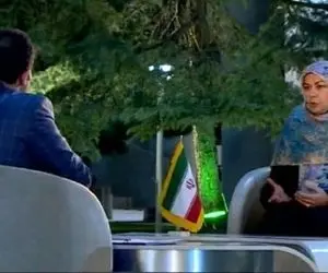 سپیده شبستری همسر ناصر همتی با روسری لبنانی