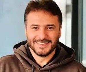 (عکس) سید جواد هاشمی دیشب کشته نشد تولد بود با تم آبی سفید خیلیم خوش گذشت!