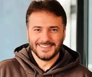 (عکس) سید جواد هاشمی دیشب کشته نشد تولد بود با تم آبی سفید خیلیم خوش گذشت!