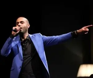 آواز قدغن؛ حامی وسط کنسرتش همه رو ساکت کرد تا این تماشاچی باهاش همخوانی کنه