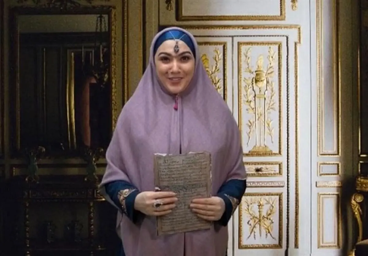 (عکس) ماجرای مانتو جلو باز الهه پرسون مجری برنامه شهران+ الهه پرسون کیست؟