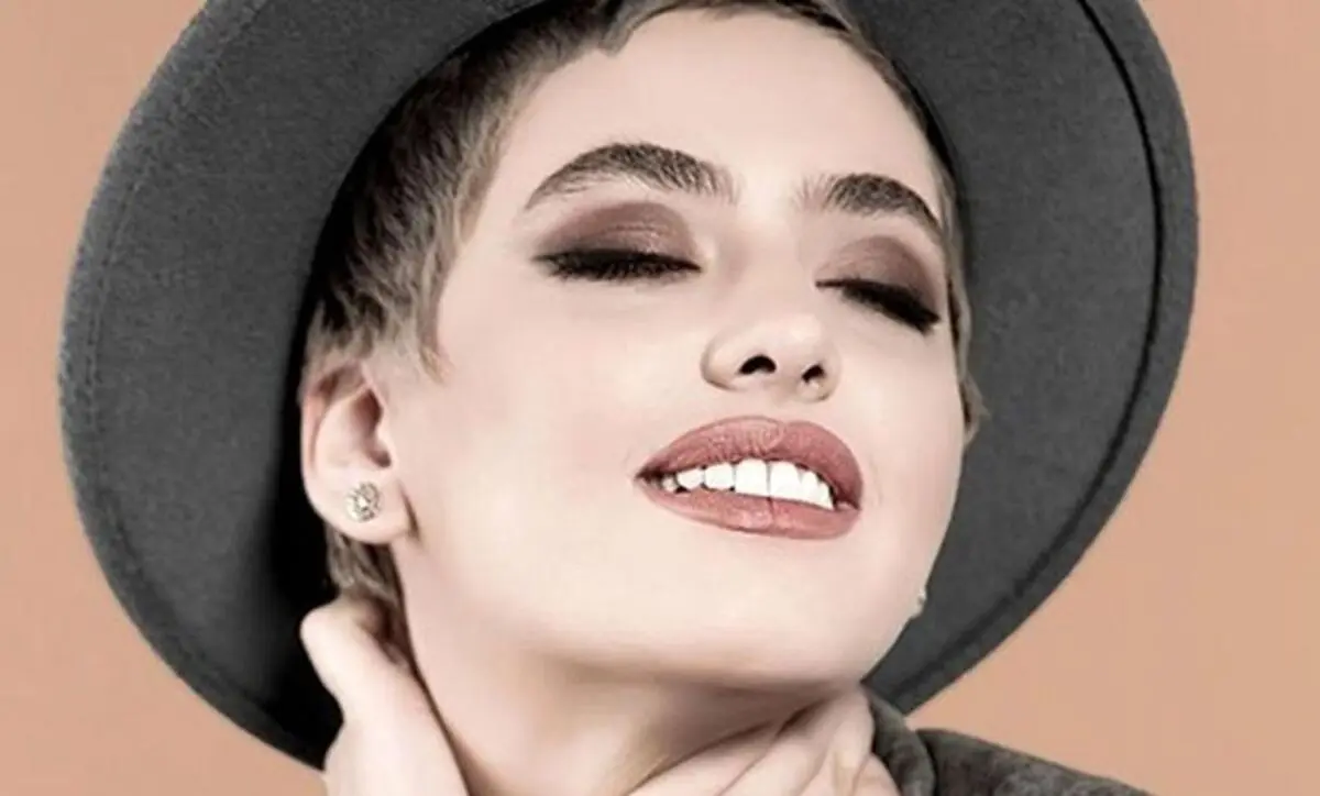 (عکس) شغل غیراخلاقی ریحانه پارسا در ترکیه!