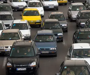 تعیین قیمت عرضه خودرو در بورس