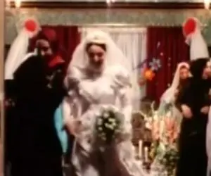 آواز شاد؛ تو عروسی دهه 50 آقاهه تو قسمت زنانه چه رقصی با عرق شرم میکنه