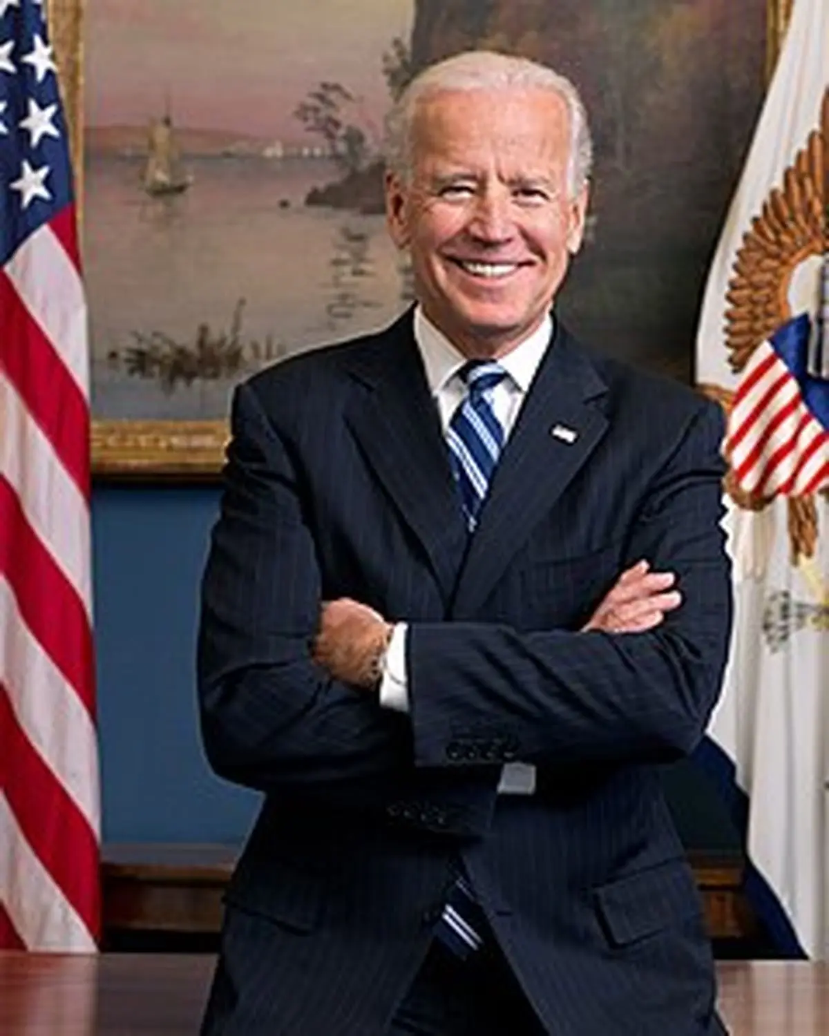 Joe Biden official portrait 2013.jpg