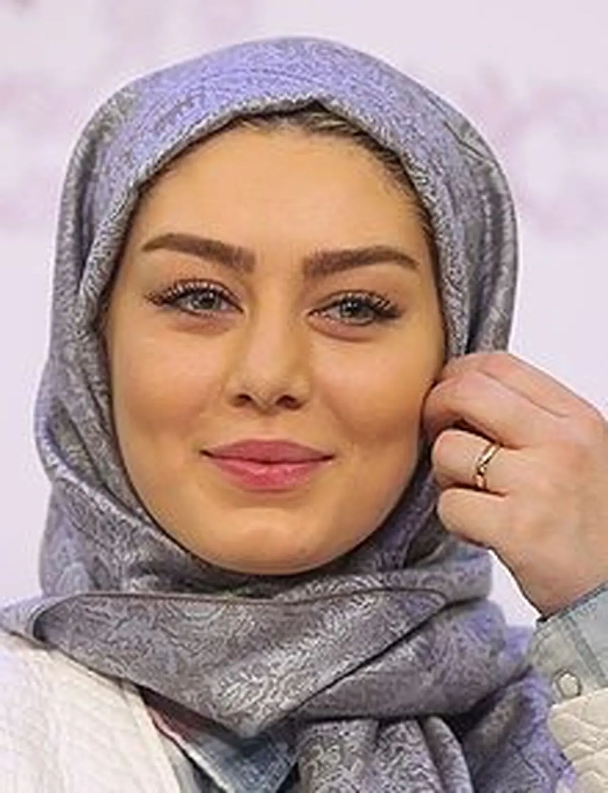 Sahar Ghoreishi at 34th Fajr (cropped).jpg