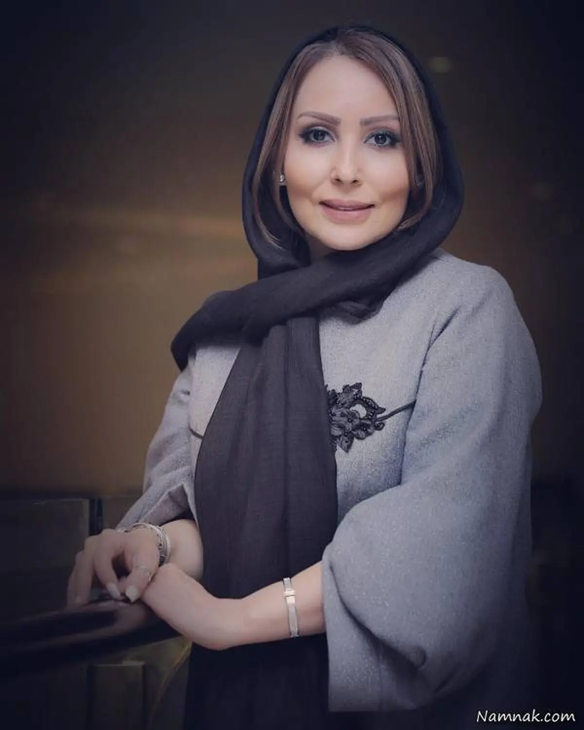 رقص خانم بازیگر “پرستو صالحی” در ماشین با دوستانش!